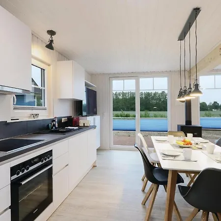 Beautiful In With Kitchen Holiday home