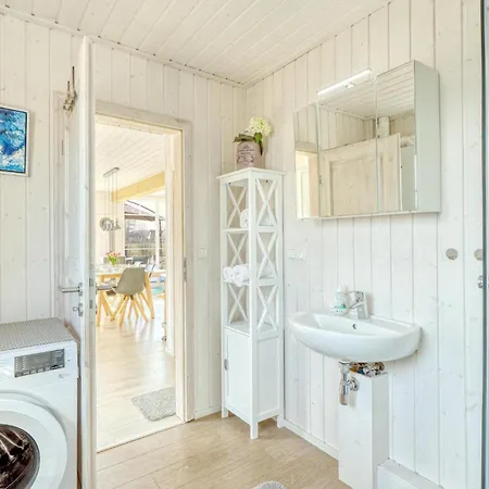 Beautiful In With Kitchen * Zerpenschleuse