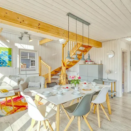 Beautiful In With Kitchen Holiday home *