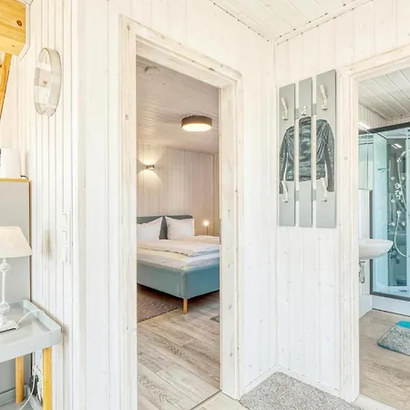 Holiday home Beautiful In With Kitchen Zerpenschleuse